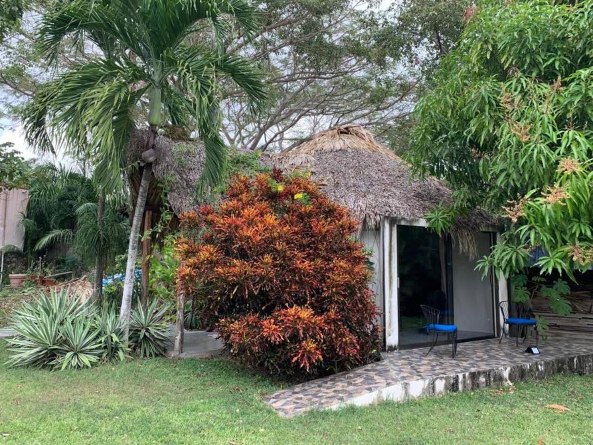 Bungalow Casita Carolina Bacalar Exterior foto