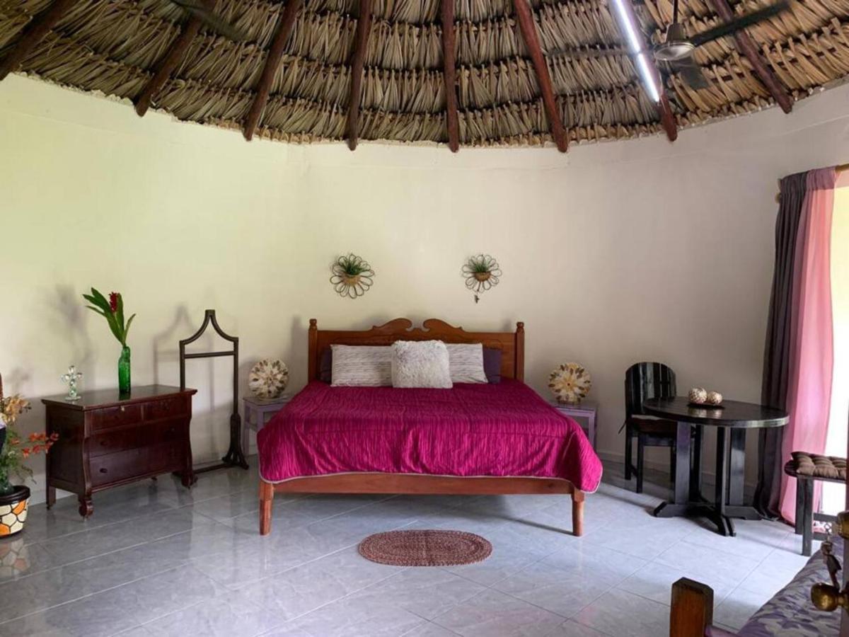 Bungalow Casita Carolina Bacalar Exterior foto